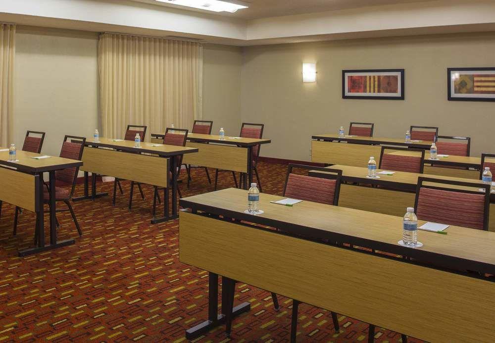 Courtyard By Marriott Orlando Airport Exterior foto