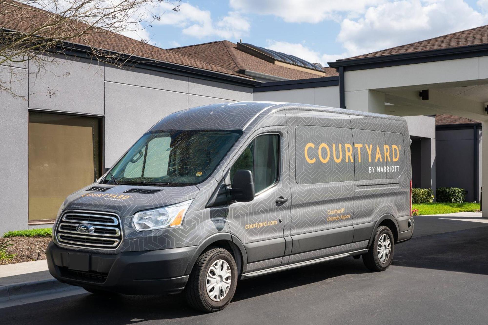 Courtyard By Marriott Orlando Airport Exterior foto