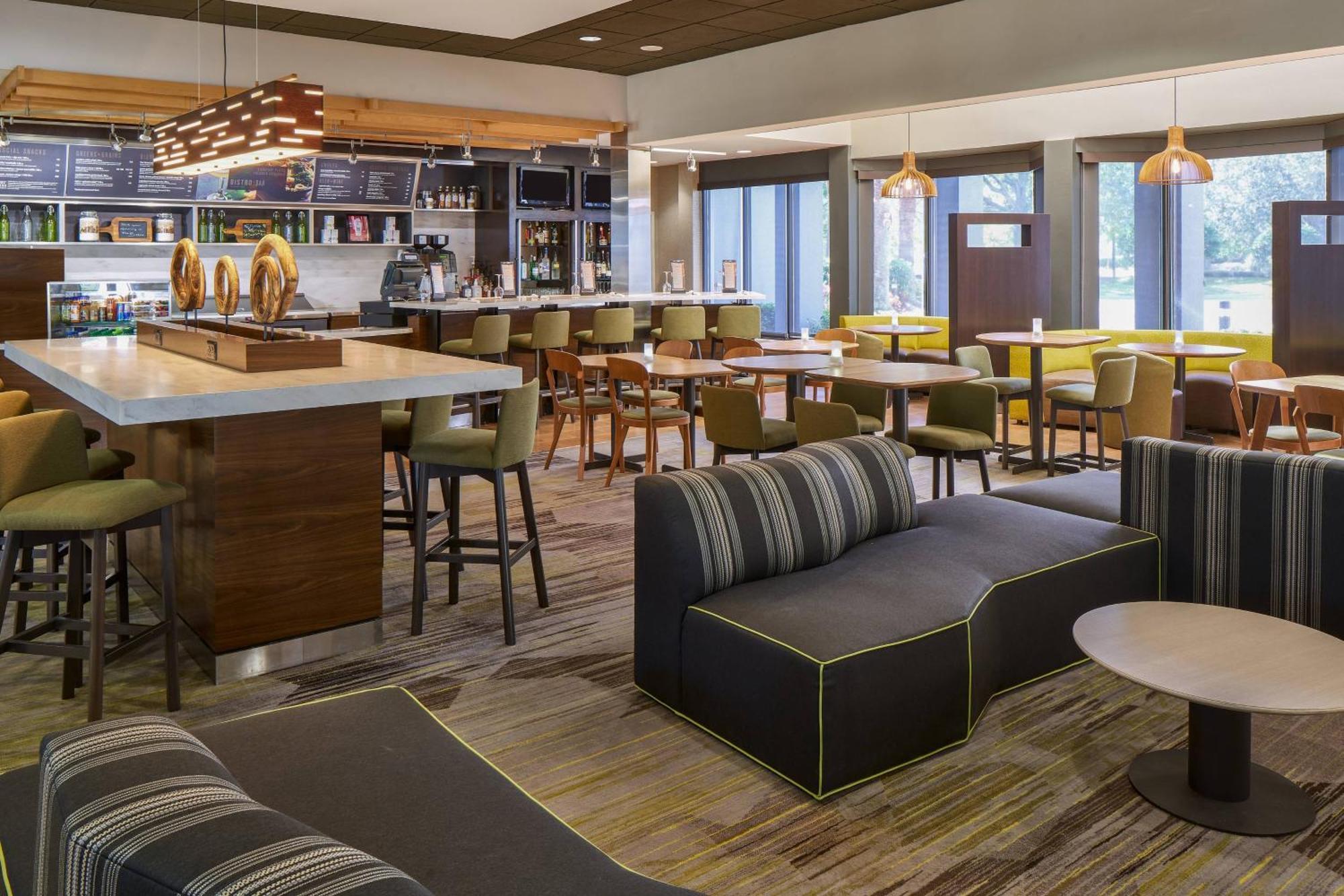 Courtyard By Marriott Orlando Airport Exterior foto
