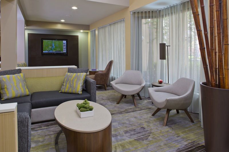 Courtyard By Marriott Orlando Airport Exterior foto