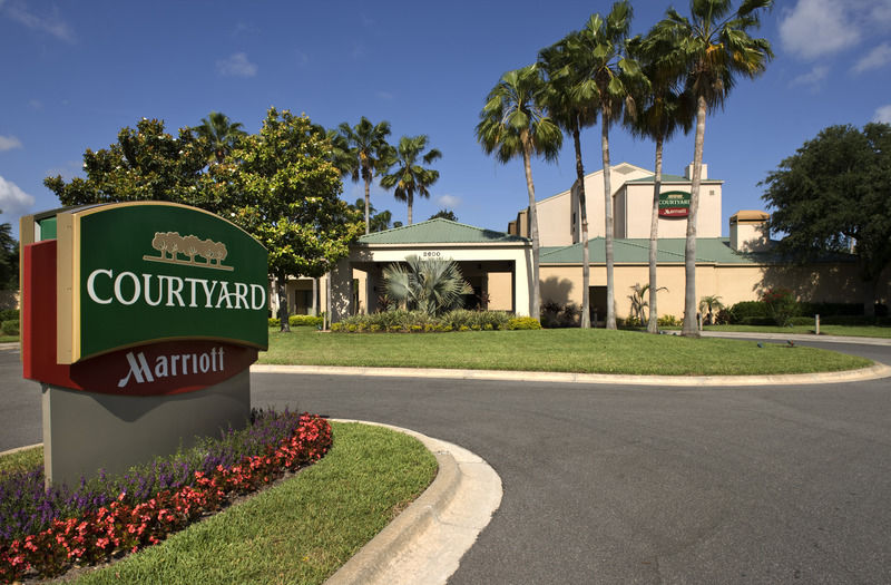 Courtyard By Marriott Orlando Airport Exterior foto