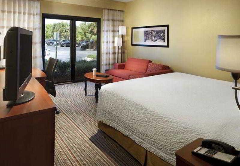 Courtyard By Marriott Orlando Airport Exterior foto