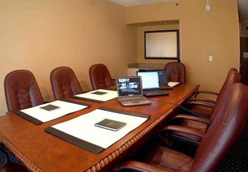 Courtyard By Marriott Orlando Airport Facilidades foto