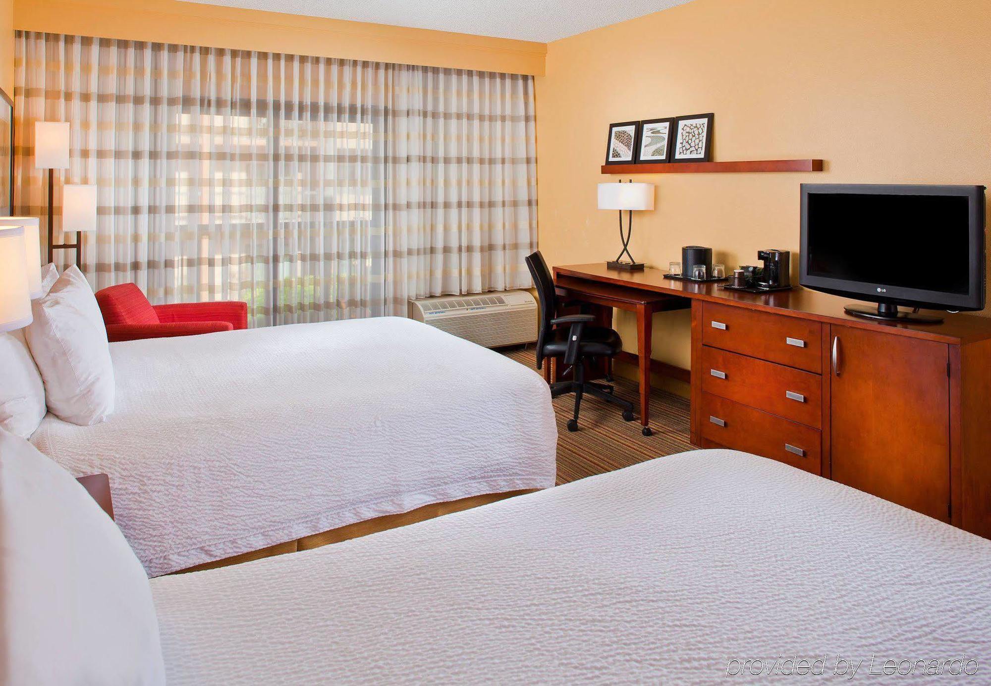 Courtyard By Marriott Orlando Airport Exterior foto